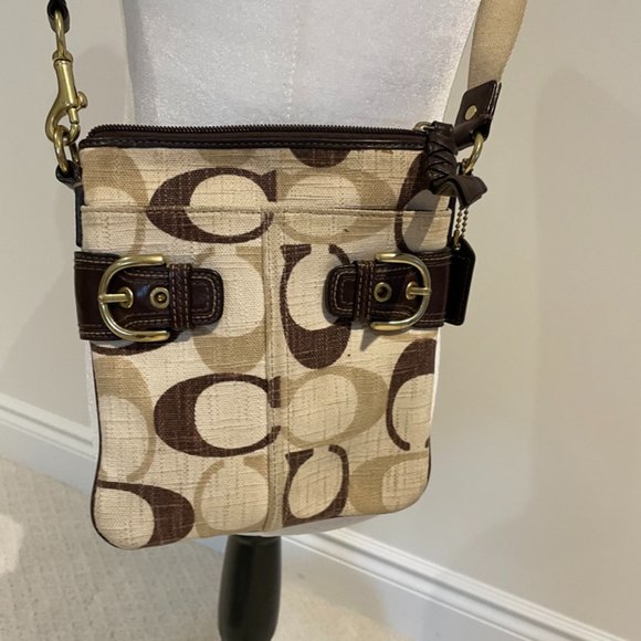 Authentic Coach Classic Print Crossbody Bag - Picture 1 of 6